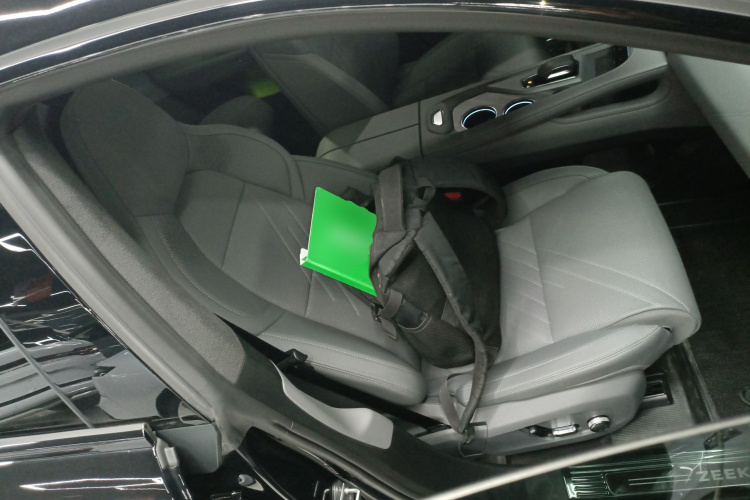 极氪001 2025款 WE版 100kWh 后驱局部细节41