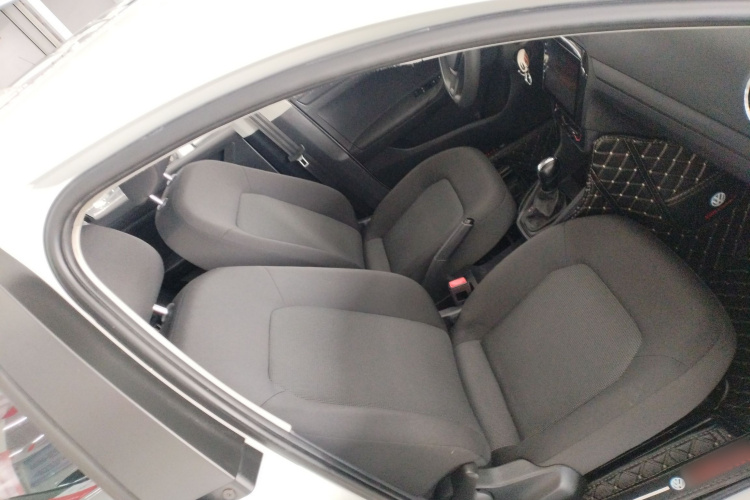 大众 捷达 2017款 1.5L 自动时尚型局部细节41