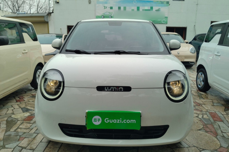 长安启源 长安Lumin 2022款 210km 香甜款车身外观2