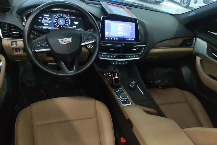 凯迪拉克CT5 2023款 28T 尊贵型中控内饰12