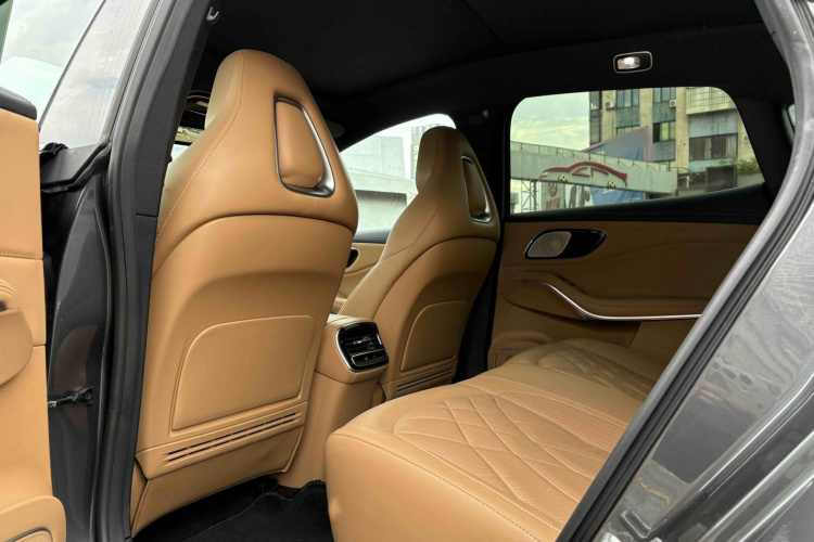 飞凡汽车 飞凡R7 2023款 后驱屏霸版中控内饰7003