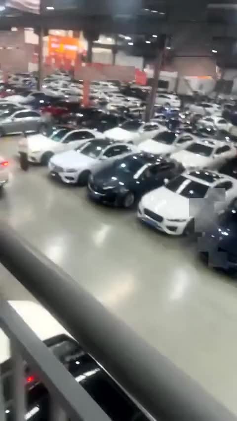 奔驰E级 2019款 E 200 L讲解2