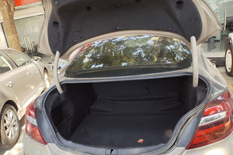 别克 君威 2015款 1.6T 领先技术型局部细节23