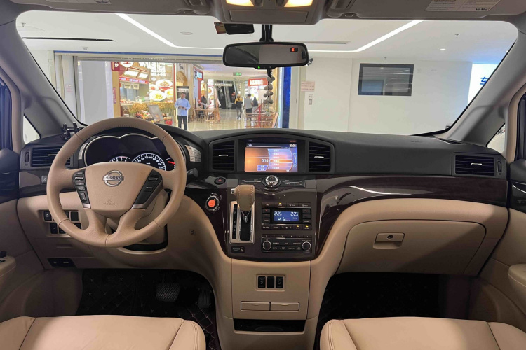日产 贵士 2013款 3.5L SL中控内饰7008