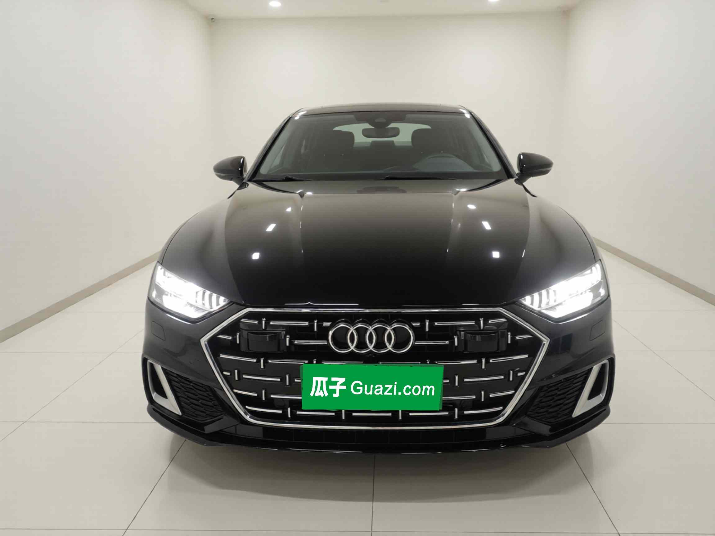奥迪A7L 2022款 45 TFSI S-line 筑梦未来版(1)
