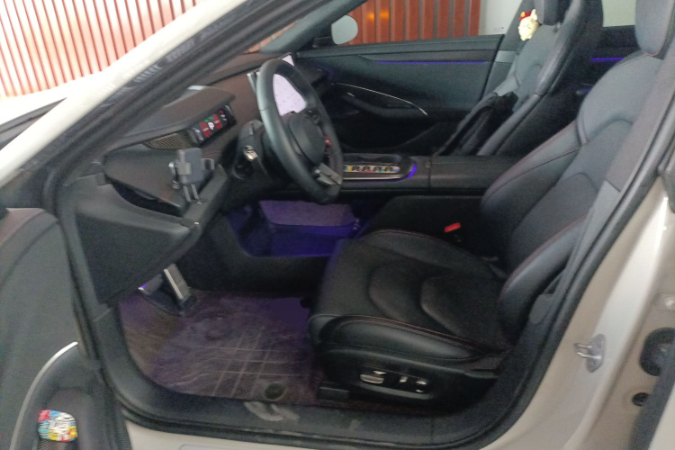 小米汽车 小米SU7 2024款 四驱超长续航高阶智驾Max版局部细节19