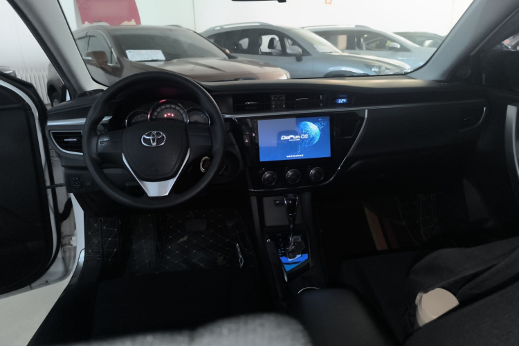 丰田 卡罗拉 2014款 1.6L CVT GL中控内饰12