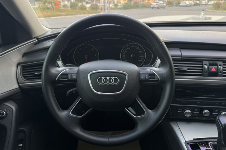 奥迪A6L 2018款 30周年年型 TFSI 进取型局部细节13