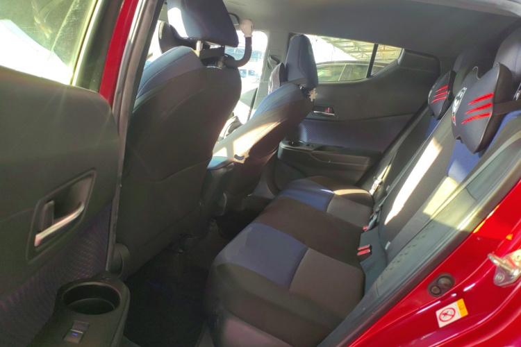 丰田C-HR 2018款 2.0L 豪华版 国V中控内饰21