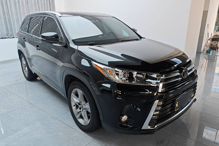 丰田 汉兰达 2021款 2.0T 四驱尊贵版 7座车身外观3