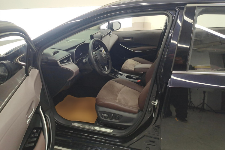 丰田 亚洲狮 2021款 2.0L 旗舰版中控内饰19