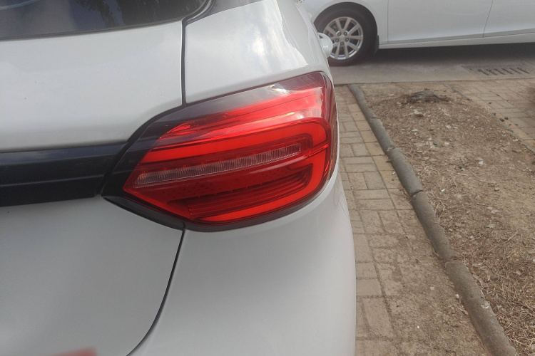 零跑汽车 零跑T03 2022款 炫晶版车身外观6006