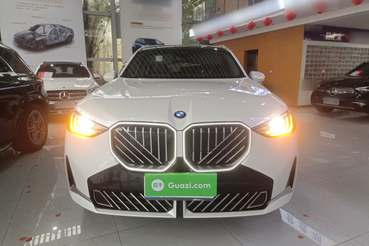 宝马X3 2025款 xDrive30L 领先型 M运动套装车身外观2
