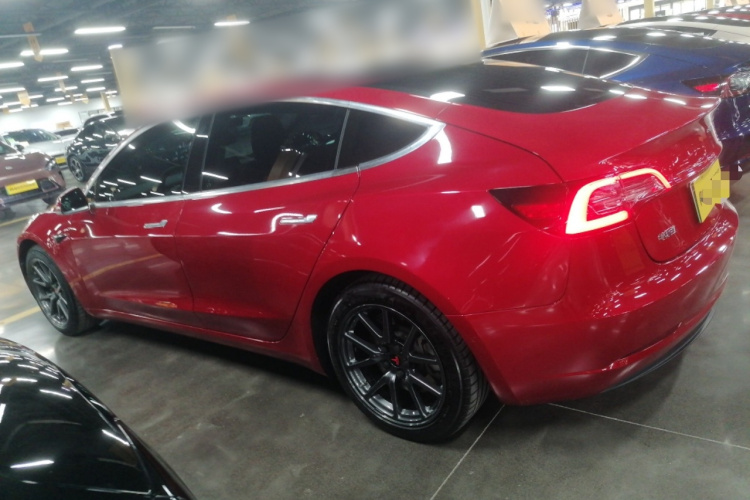 特斯拉 Model 3 2019款 标准续航后驱升级版车身外观4