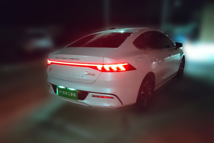 比亚迪 秦PLUS 2024款 荣耀版 DM-i 55KM领先型车身外观6005