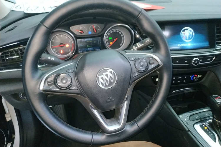 别克 君威 2017款 20T 精英型局部细节13