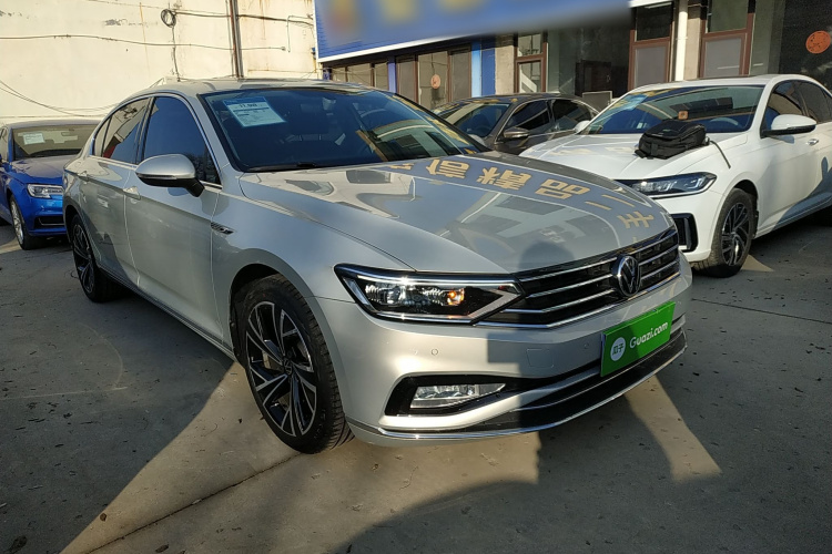 大众 迈腾 2020款 330TSI DSG 豪华型车身外观3