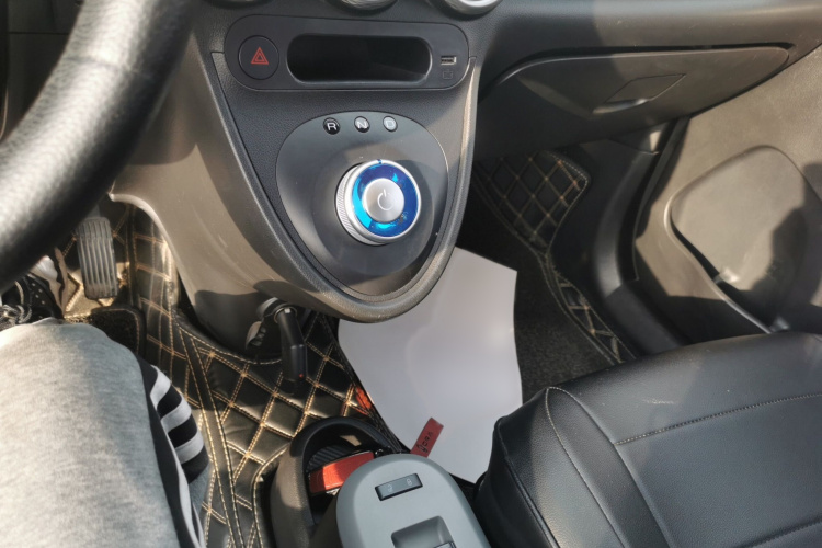 欧拉黑猫 2021款 301km 基础型局部细节18