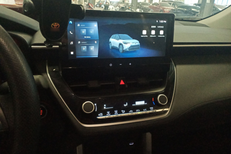 丰田 锋兰达 2024款 2.0L CVT精英版中控内饰7002