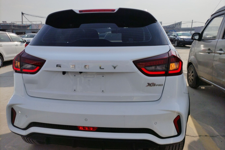 吉利汽车 远景X3 2021款 PRO 1.5L 手动精英型车身外观6