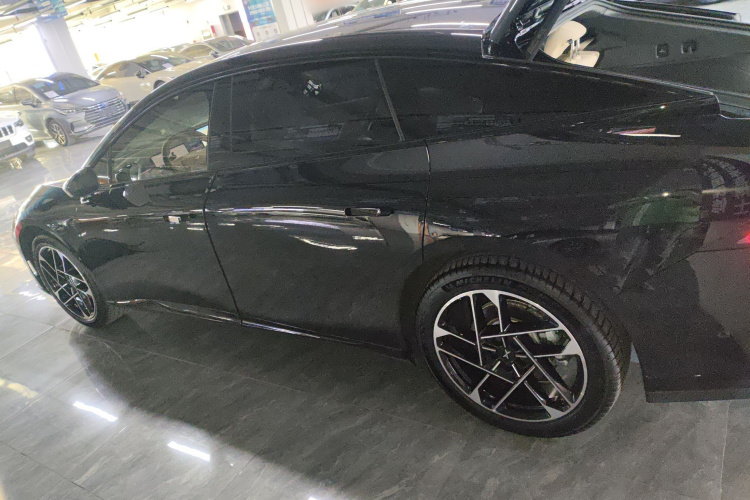 小鹏P7+ 2024款 长续航 Max车身外观6003