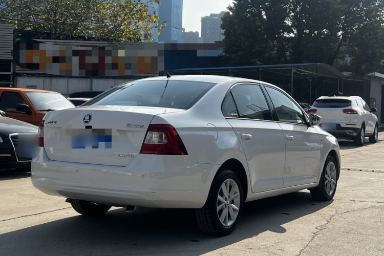 斯柯达 昕锐 2015款 1.6L 自动智选型车身外观6004