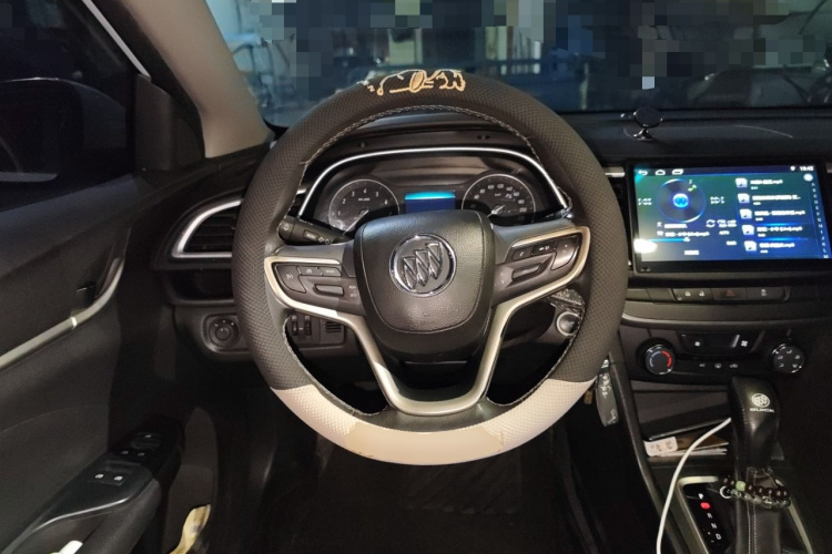 别克 英朗 2018款 18T 自动精英型中控内饰13