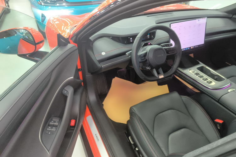 小米汽车 小米SU7 2024款 后驱超长续航高阶智驾Pro版中控内饰7003