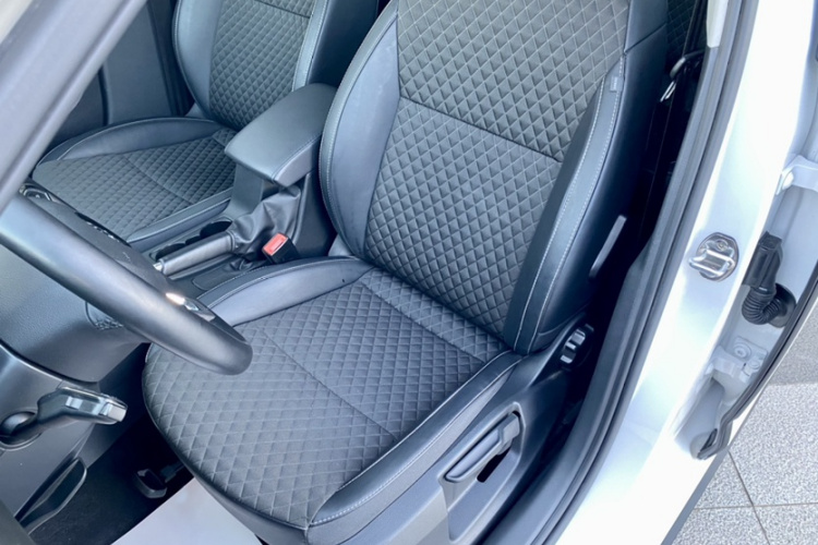 大众 高尔夫·嘉旅 2016款 230TSI 自动豪华型局部细节19