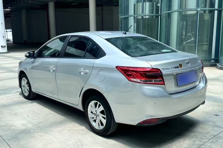 丰田 YARiS L 致享 2017款 1.5E CVT魅动版车身外观7