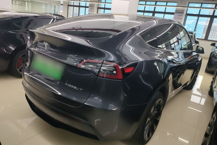 特斯拉 Model Y 2024款 长续航全轮驱动版车身外观6005
