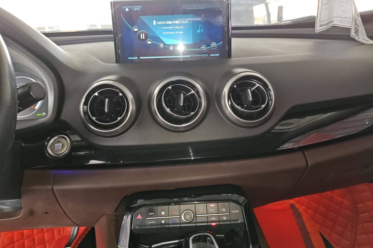 魏牌 VV7 2017款 2.0T 旗舰型局部细节16