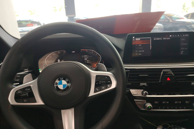 宝马5系 2020款 530Li 领先型 M运动套装中控内饰7002