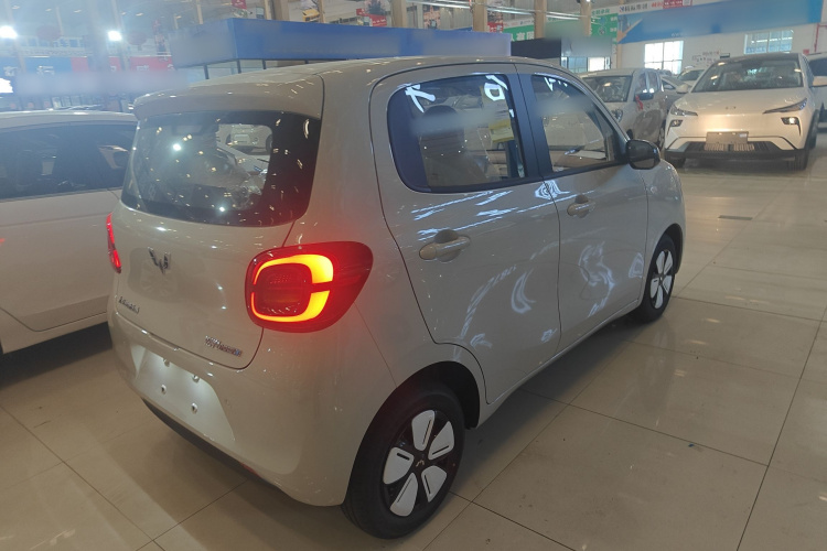 五菱汽车 宏光MINIEV 2025款 四门版 进阶款车身外观7