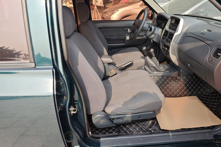 东风 锐骐 2017款 2.4L汽油四驱标准型ZG24局部细节41