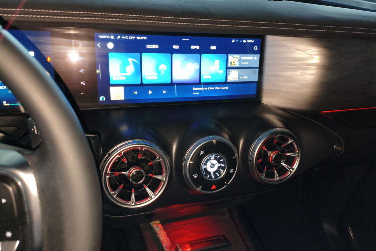 坦克300 2021款 越野版 2.0T 挑战者局部细节16