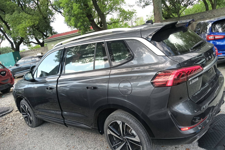 荣威RX5 MAX 2022款 2.0T 自动有为尊荣版车身外观4