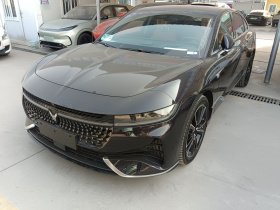 岚图汽车 岚图追光 2024款 PHEV 四驱超长续航旗舰版