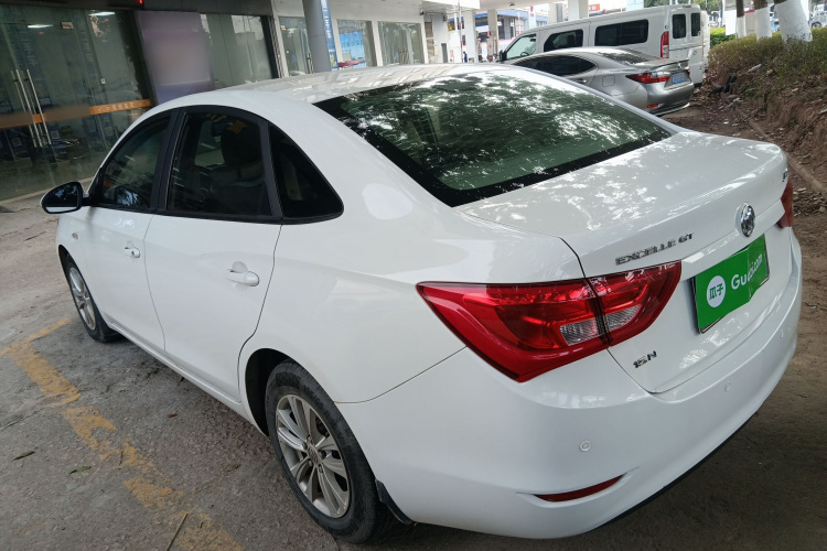 别克 英朗 2017款 15N 自动进取型车身外观4