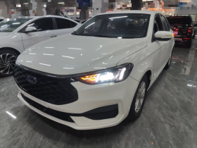 福特 福睿斯 2021款 1.5L 自动黄金版