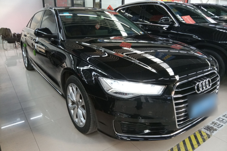 奥迪A6L 2018款 30周年年型 35 TFSI 时尚型车身外观3