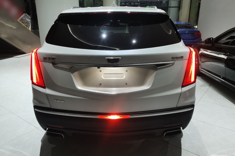 凯迪拉克XT5 2016款 28T 四驱豪华型车身外观6