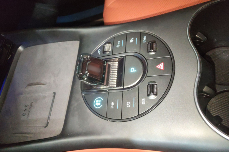 比亚迪 海豹 2025款 650智驾版局部细节18