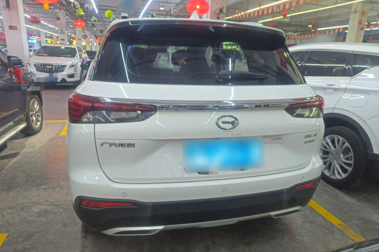 广汽传祺 传祺GS4 2020款 270T 自动精英科技版车身外观6