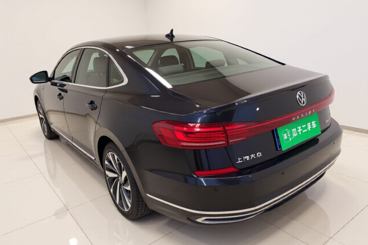 大众 帕萨特 2023款 330TSI 星空精英版车身外观5