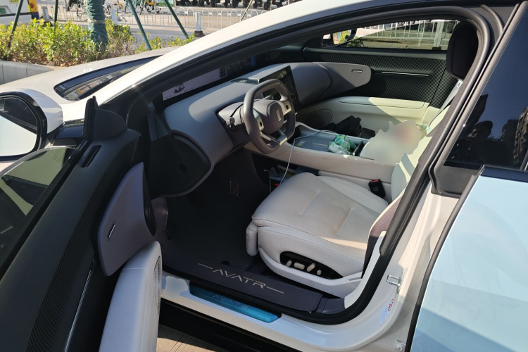 阿维塔12 2025款 Ultra增程版中控内饰20