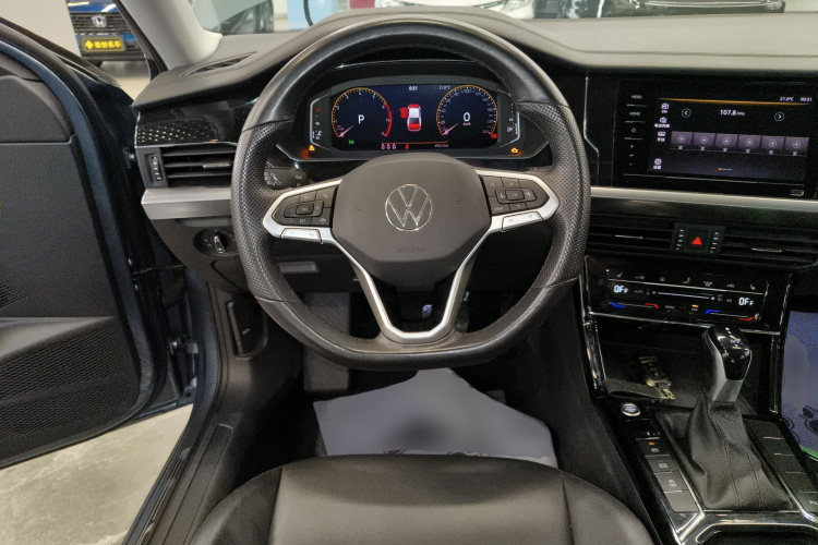 大众 帕萨特 2022款 330TSI 精英版中控内饰13