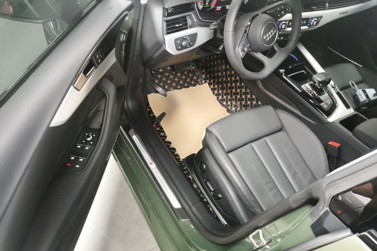 奥迪A5 2024款 Sportback 40 TFSI quattro 豪华动感型中控内饰20