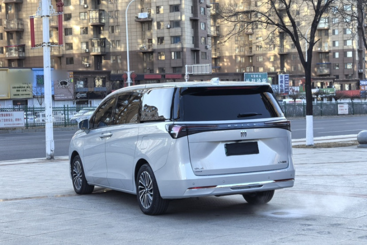 别克GL8新能源 2025款 陆尚 尊享版 7座车身外观6003