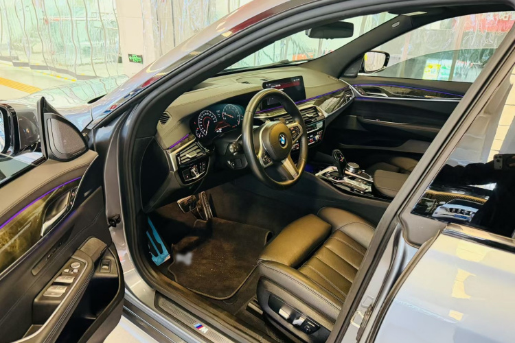 宝马6系GT 2019款 630i M运动套装中控内饰7003